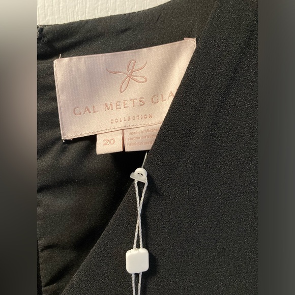 GMG Edith black fit and flare dress. Size 20. NWT. - Picture 2 of 2